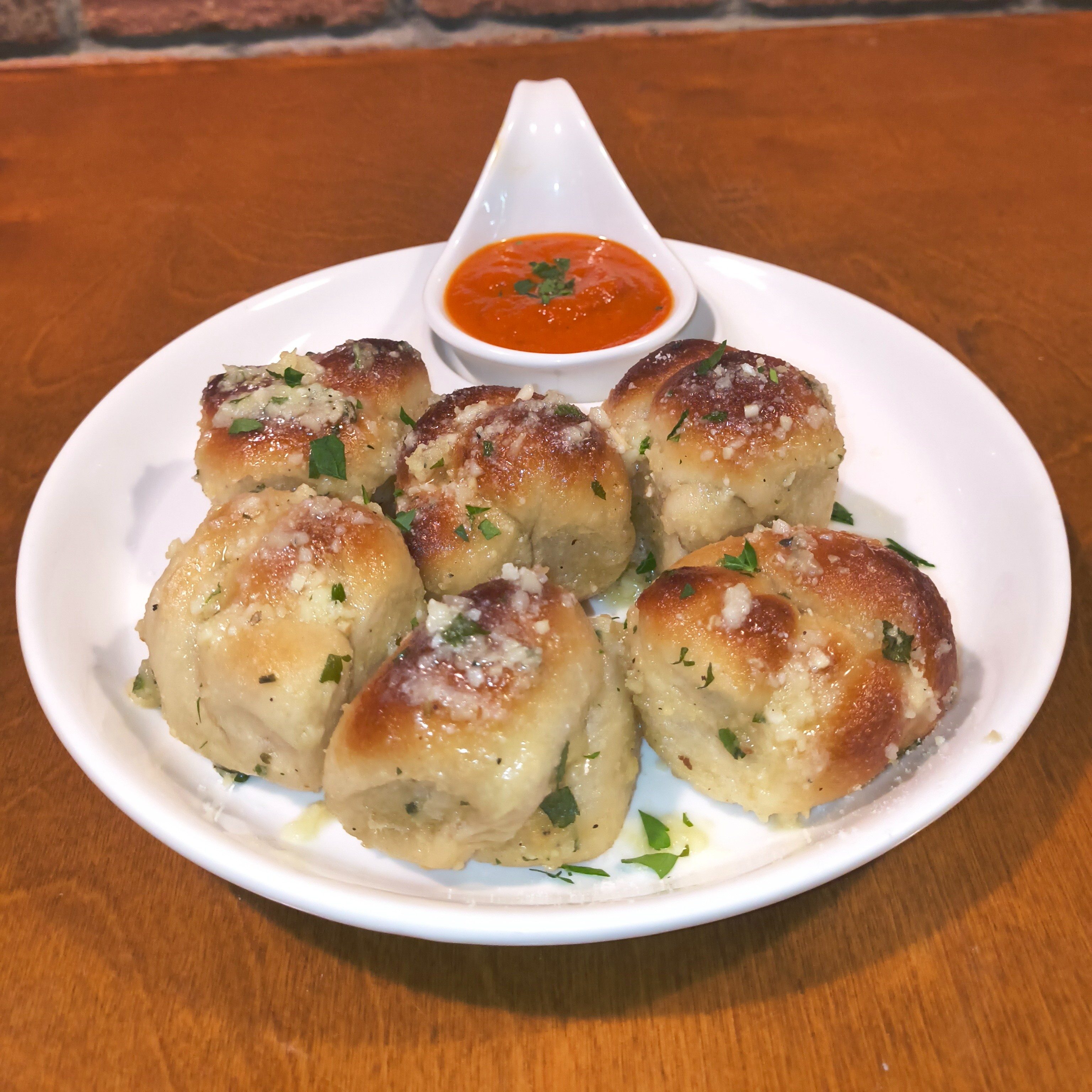Garlic Knots.